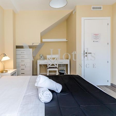 Ayz Villegas - Auto Check-In Property Madrid Extérieur photo